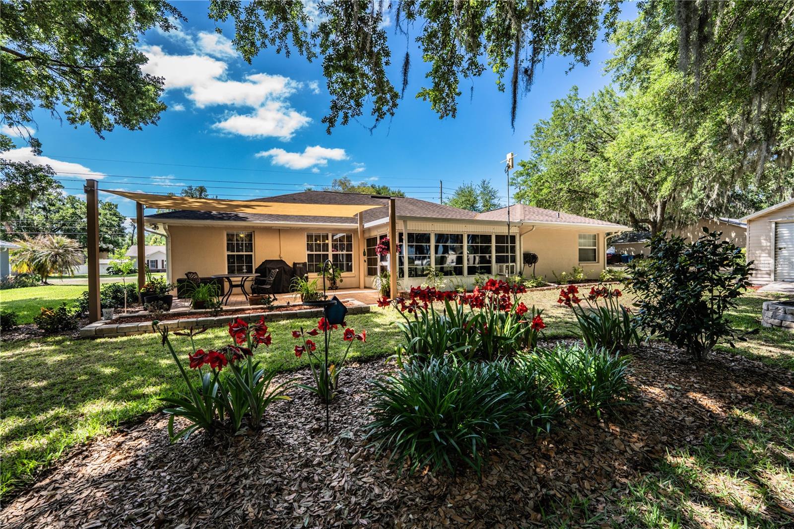 WRIGHT ESTATES - Residential