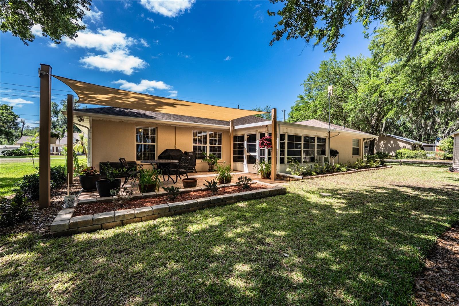 WRIGHT ESTATES - Residential