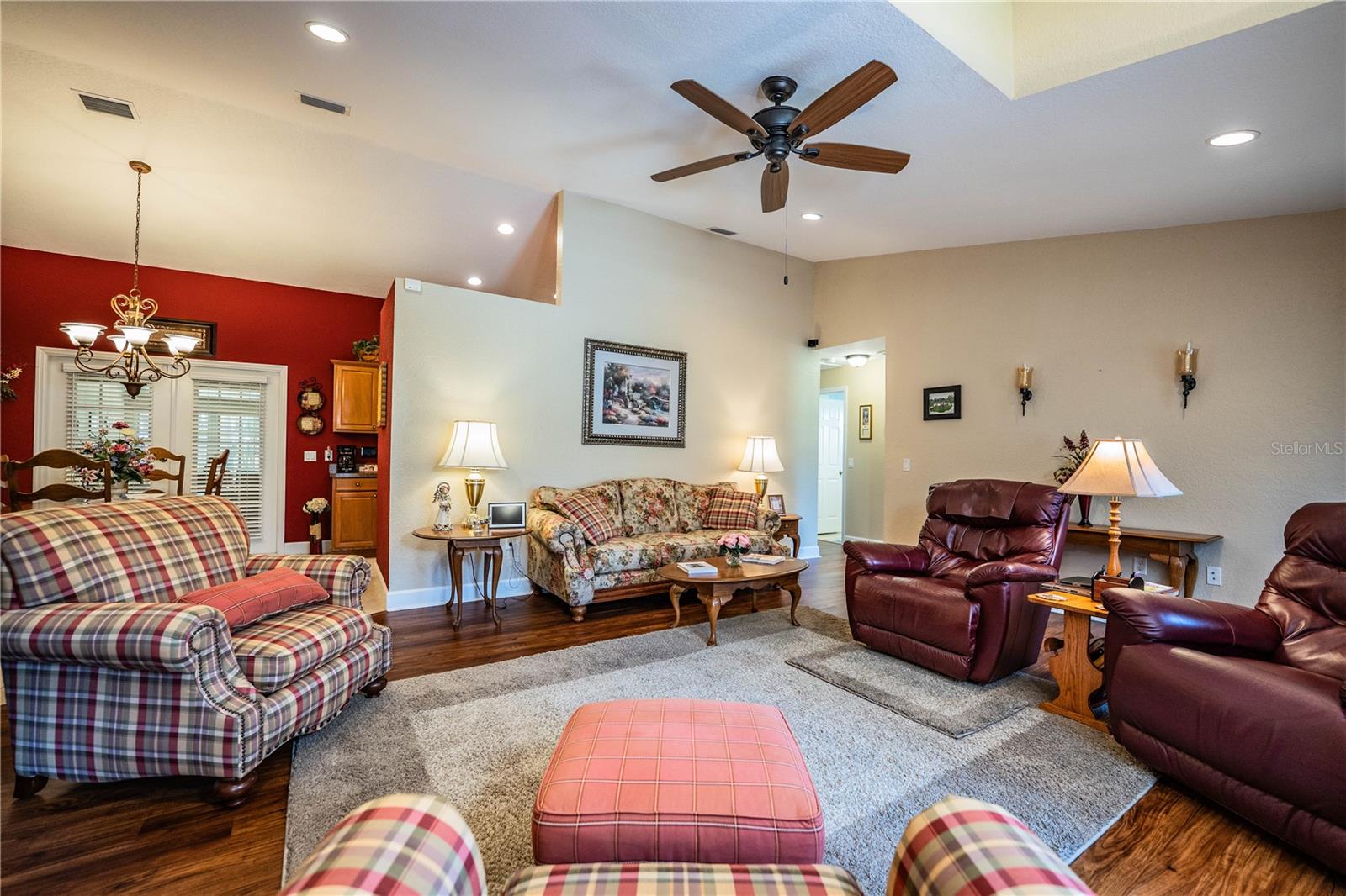 WRIGHT ESTATES - Residential