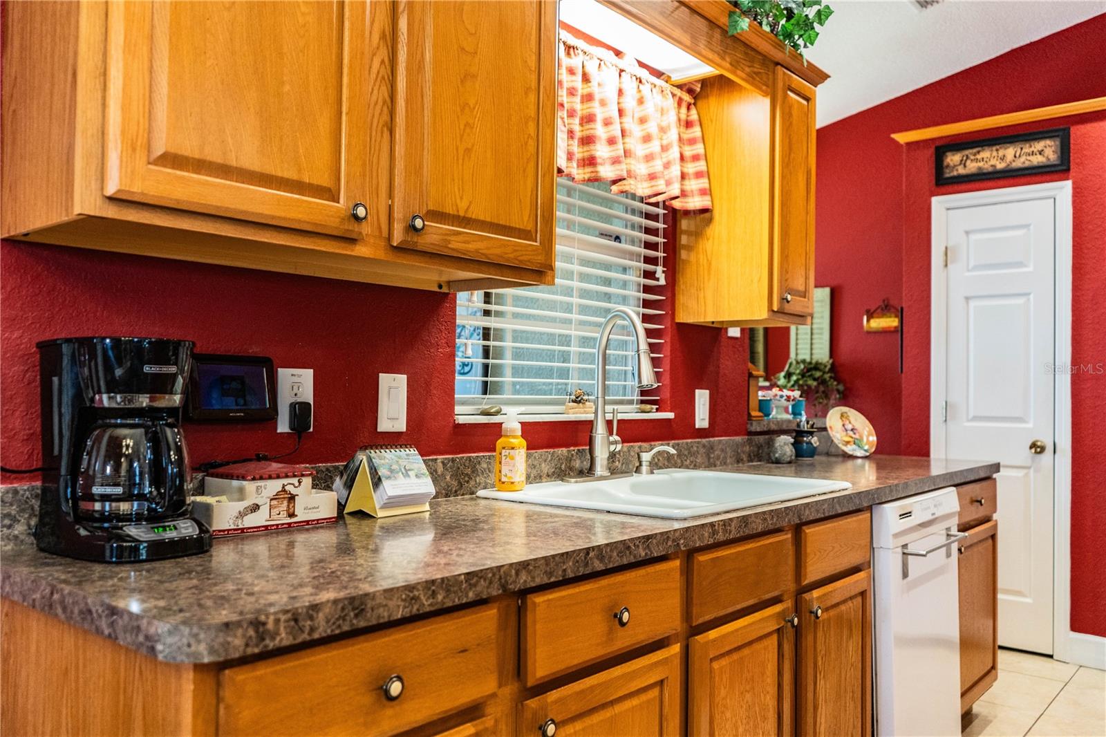 WRIGHT ESTATES - Residential