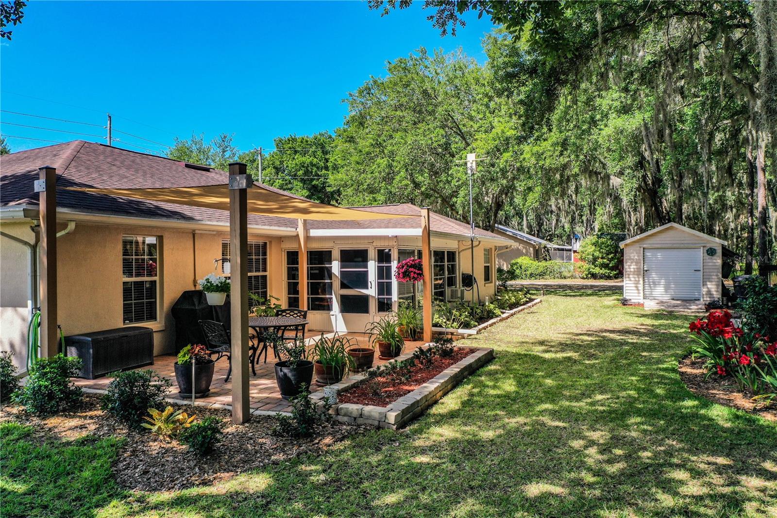 WRIGHT ESTATES - Residential