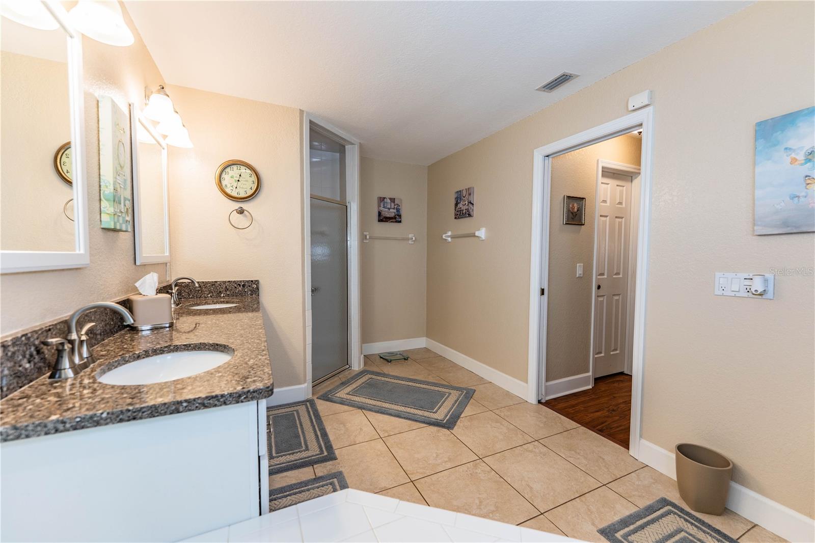 WRIGHT ESTATES - Residential