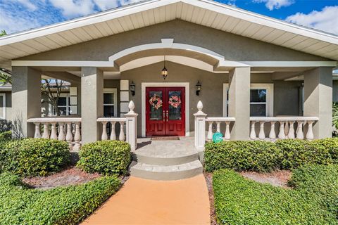 Photo of 3909 Hudson Lane, Tampa, FL 33618 (MLS # TB8434729)