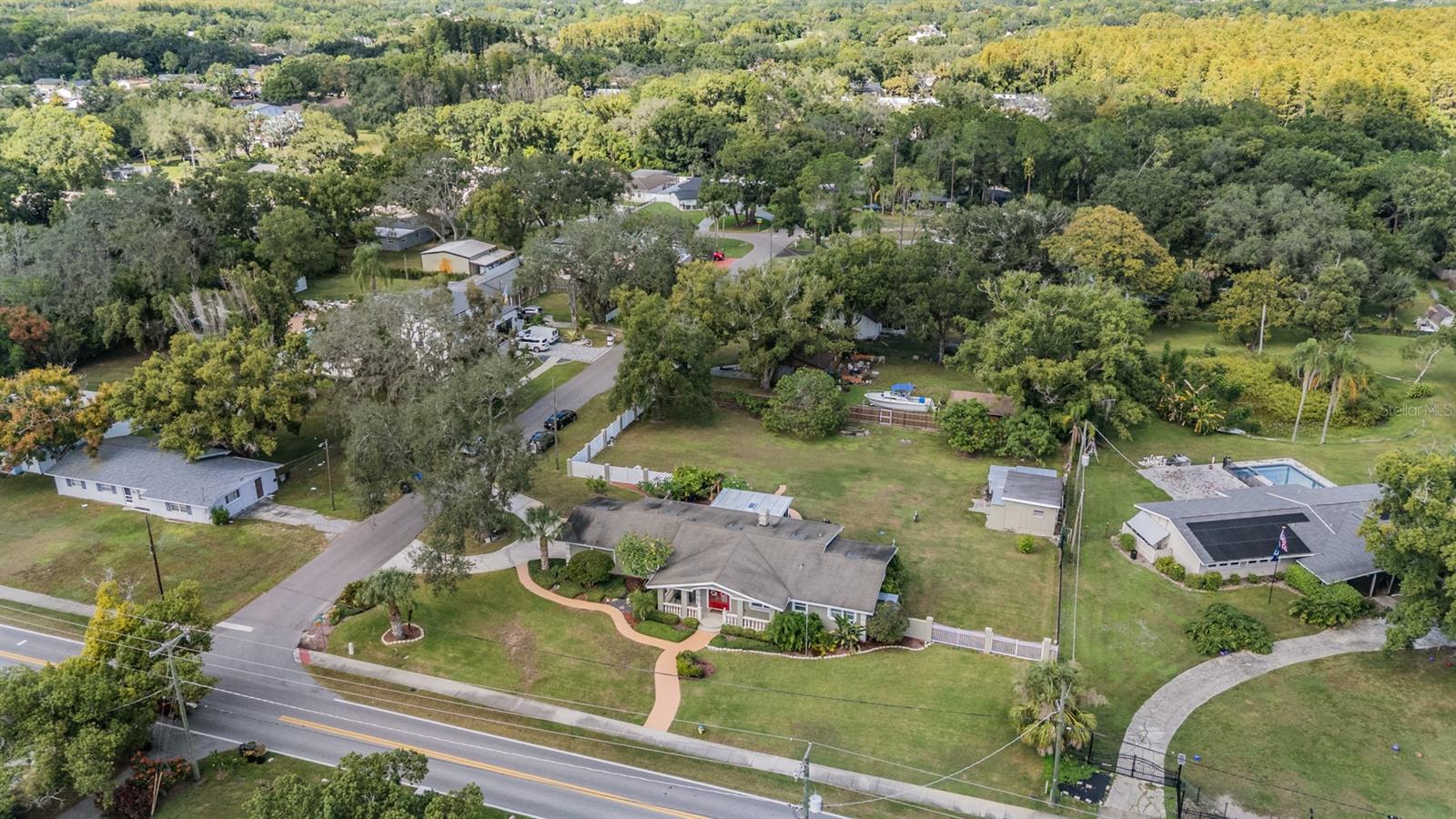 3909 HUDSON LANE