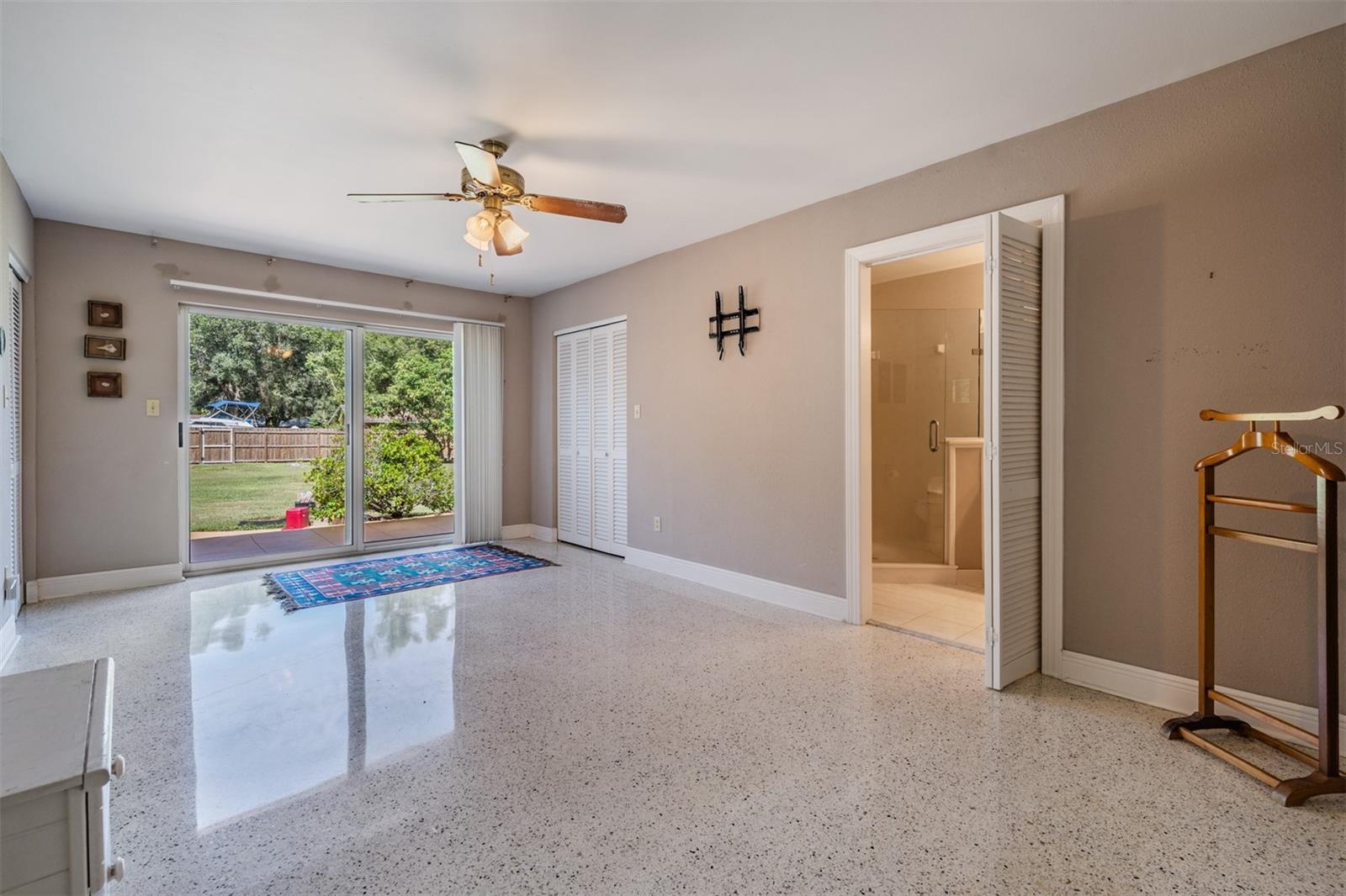 3909 HUDSON LANE