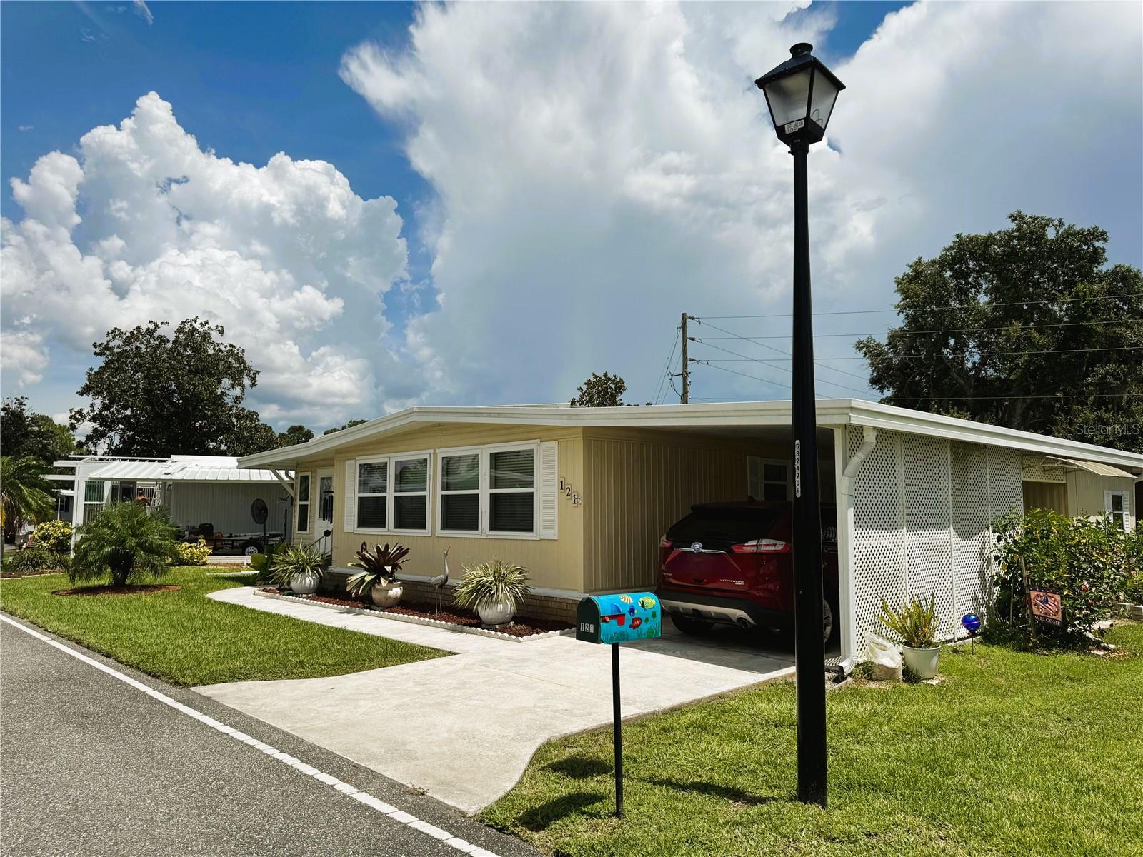 121 PYRACANTHA LANE