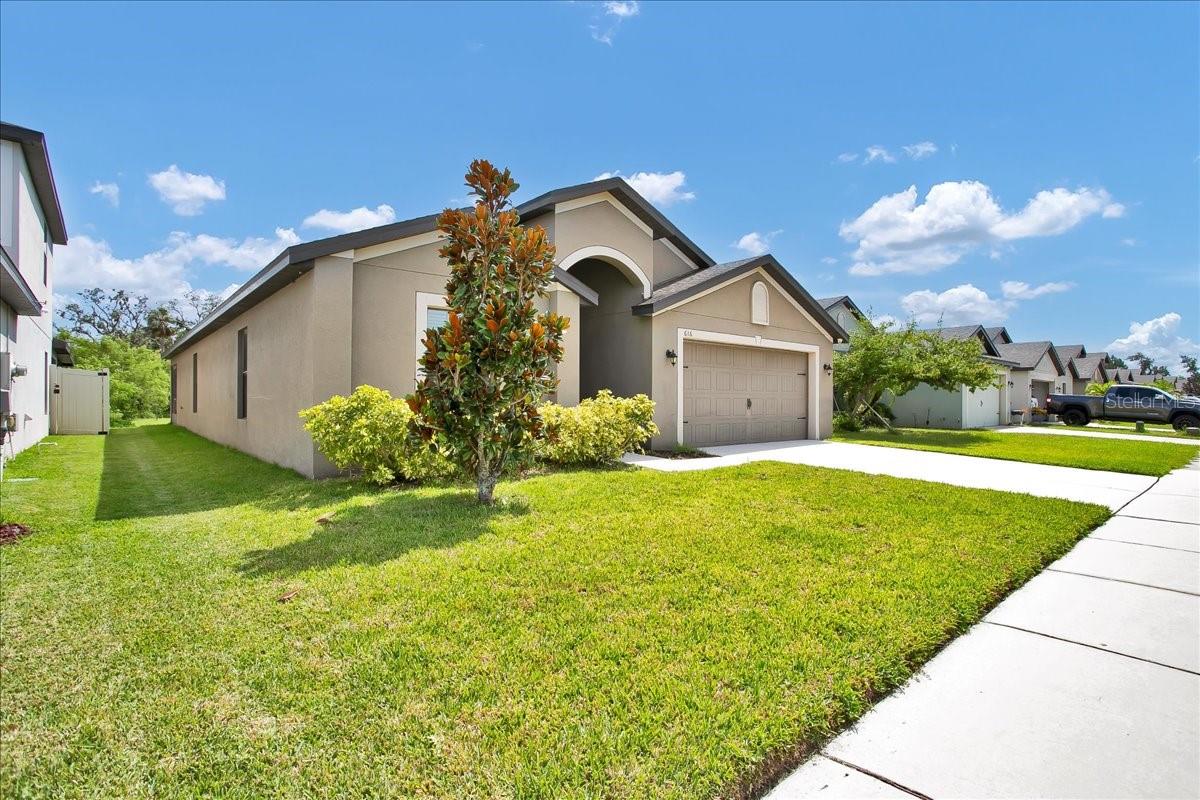 616 CHATHAM WALK DRIVE