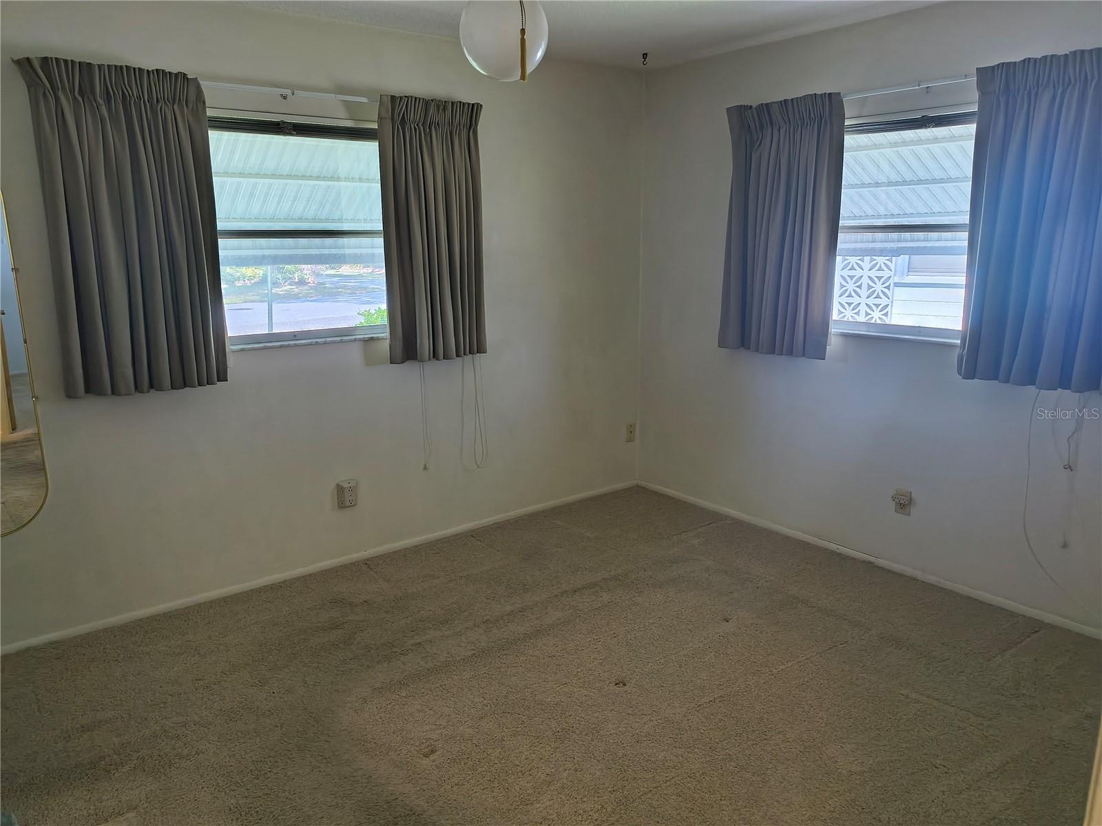 BEACH MANOR VILLAS - Residential