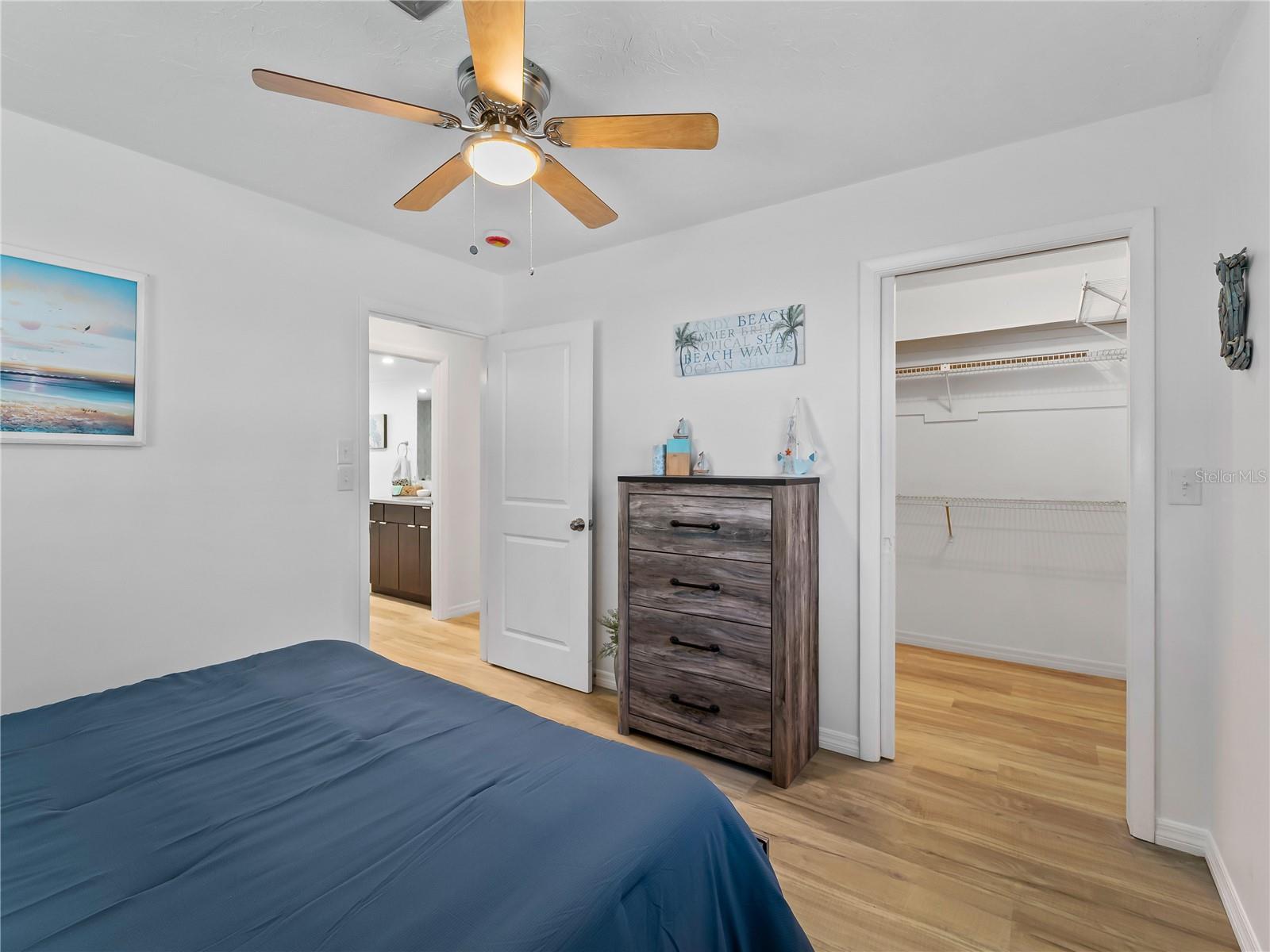 BEACH MANOR VILLAS - Residential