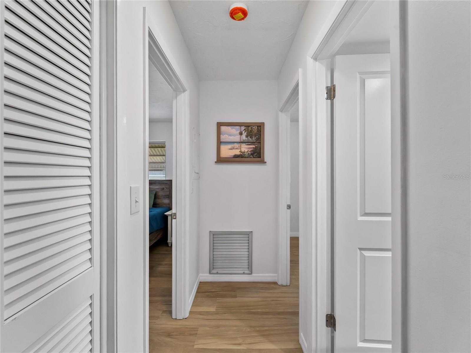 BEACH MANOR VILLAS - Residential