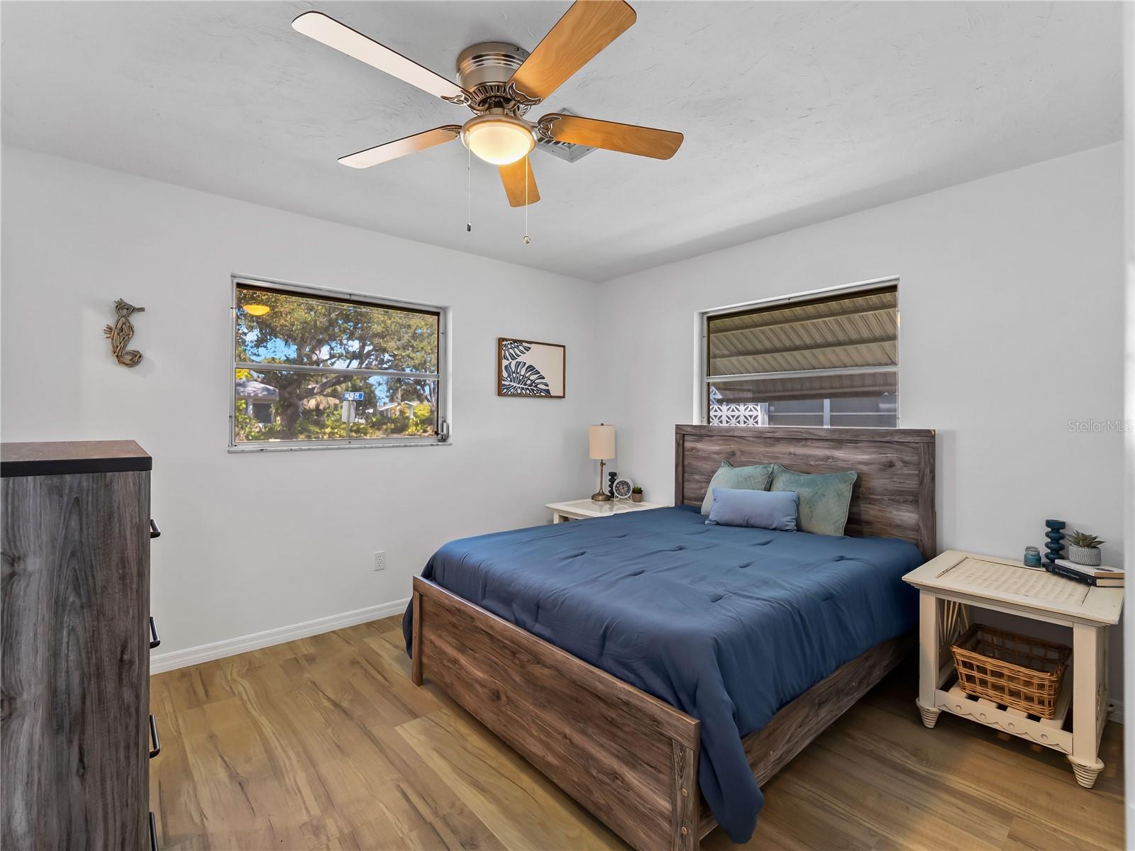 BEACH MANOR VILLAS - Residential