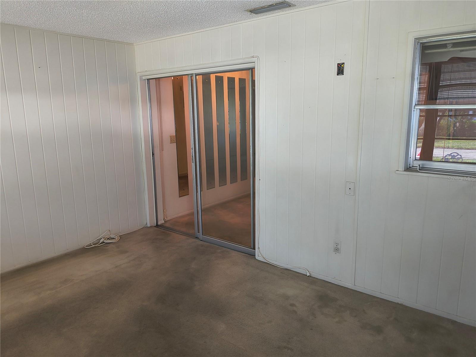 BEACH MANOR VILLAS - Residential