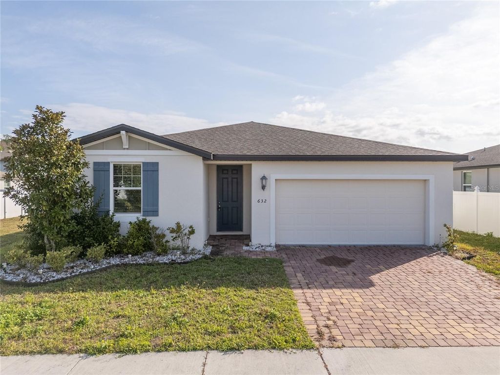 Photo of 632 Vista Villages Boulevard, Davenport, FL 33896 (MLS # O6374791)