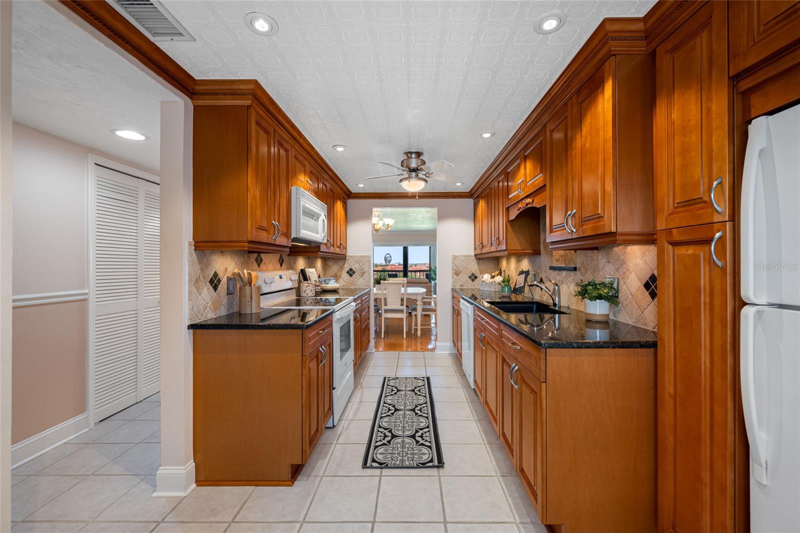 COVE CAY VILLAGE IV - Residential