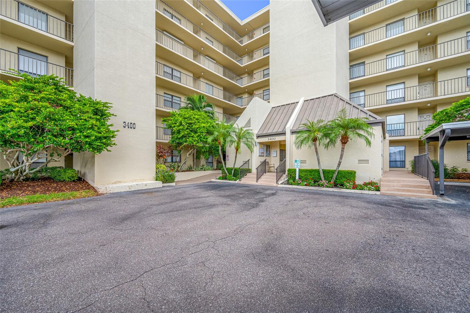 COVE CAY VILLAGE IV - Residential