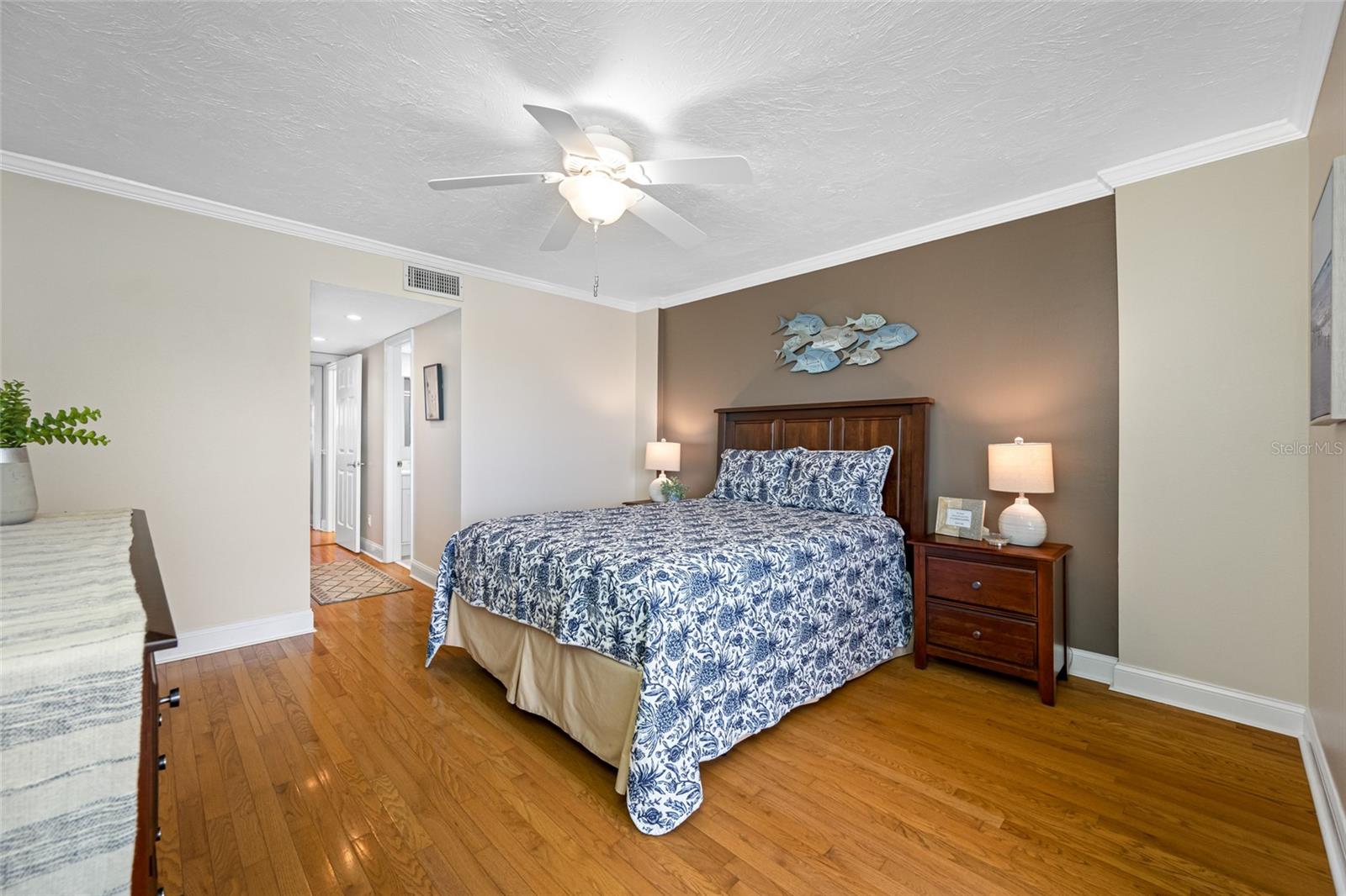 COVE CAY VILLAGE IV - Residential