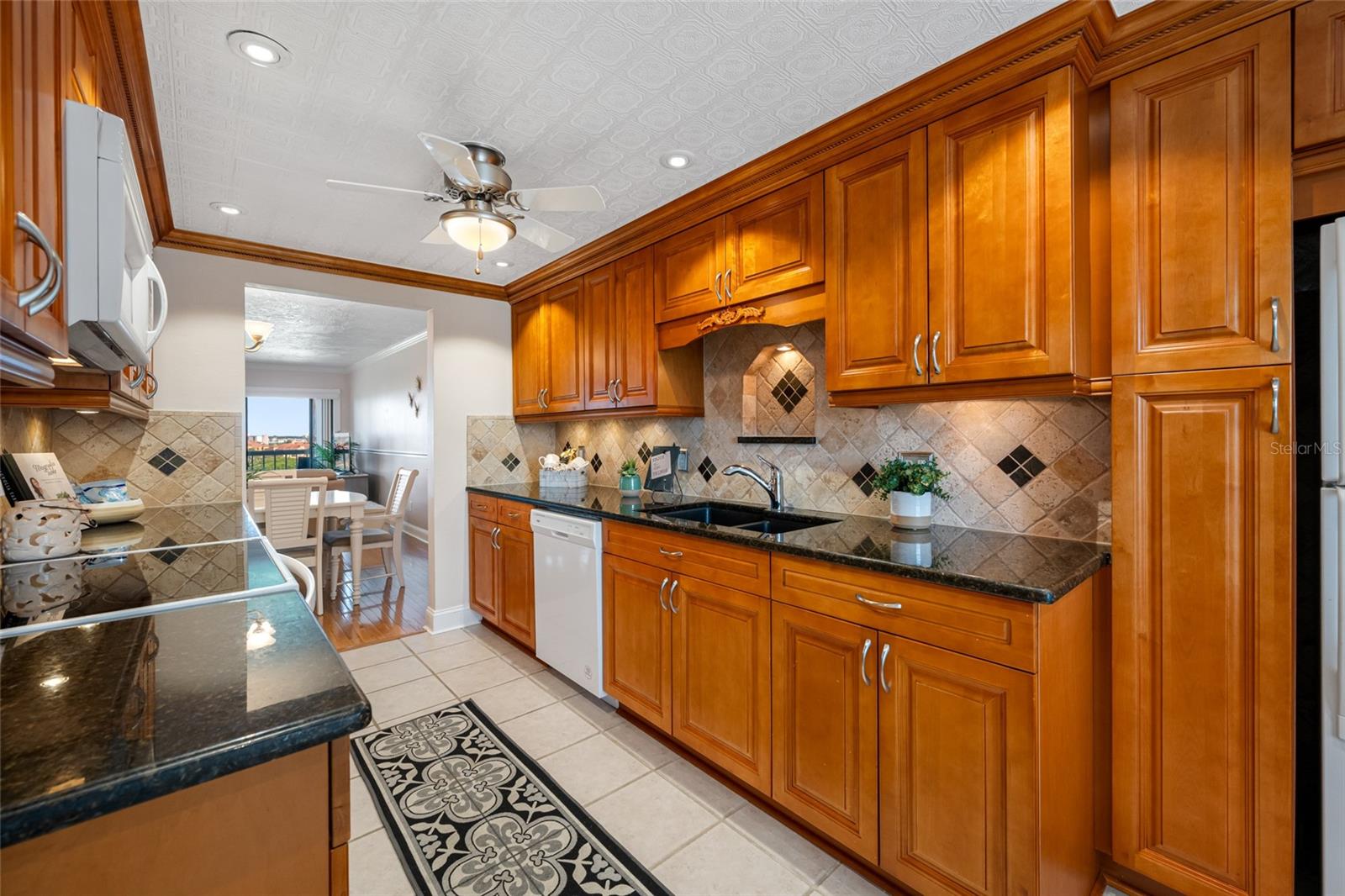 COVE CAY VILLAGE IV - Residential