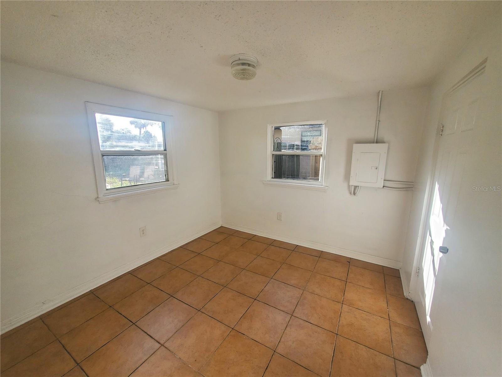 HARBORDALE SUB - Residential Income