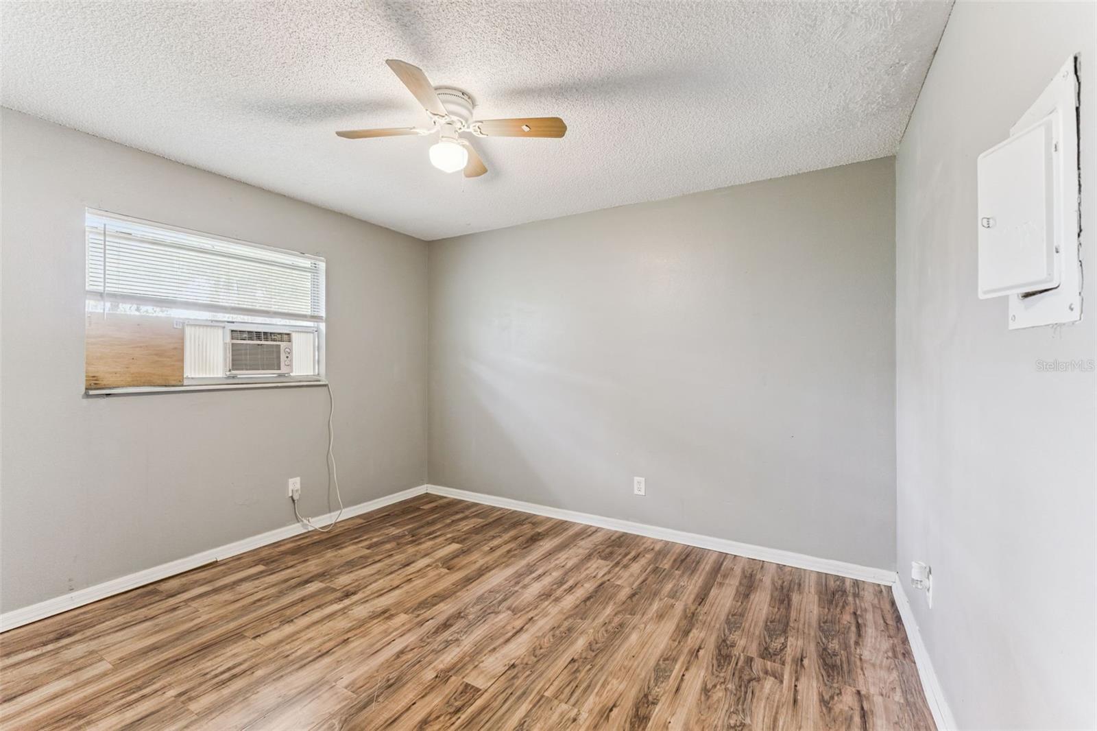 PINE CREST ADD HOLLY HILL - Residential Lease