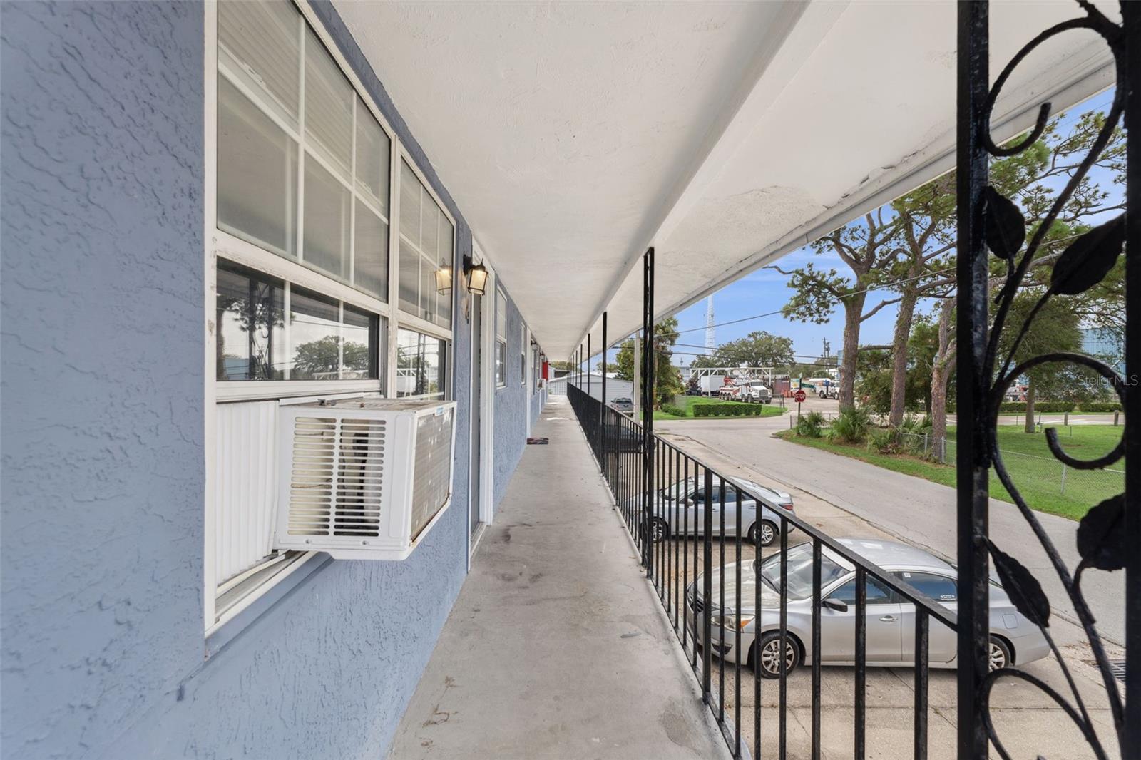 PINE CREST ADD HOLLY HILL - Residential Lease