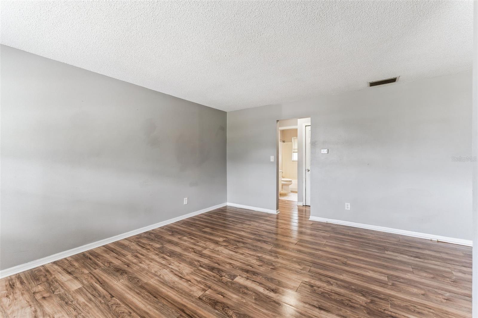 PINE CREST ADD HOLLY HILL - Residential Lease