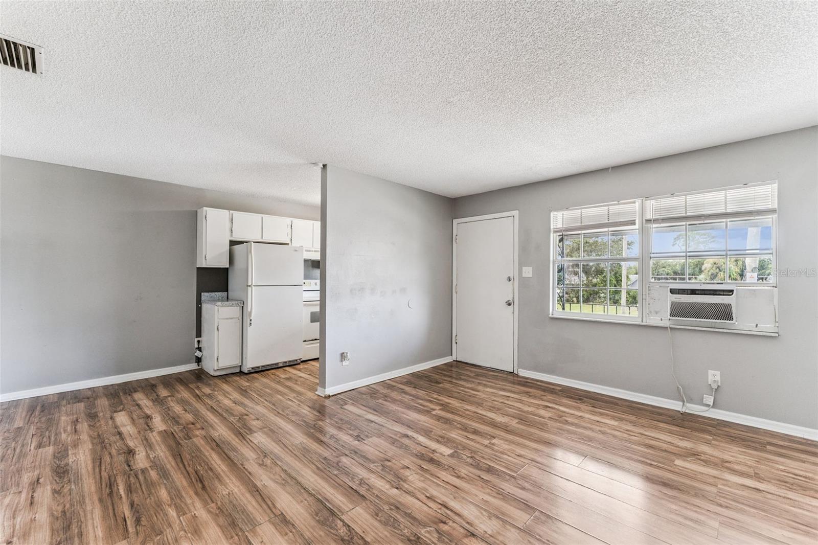 PINE CREST ADD HOLLY HILL - Residential Lease
