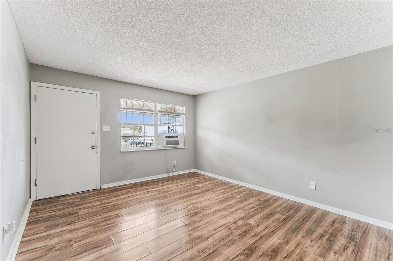 PINE CREST ADD HOLLY HILL - Residential Lease