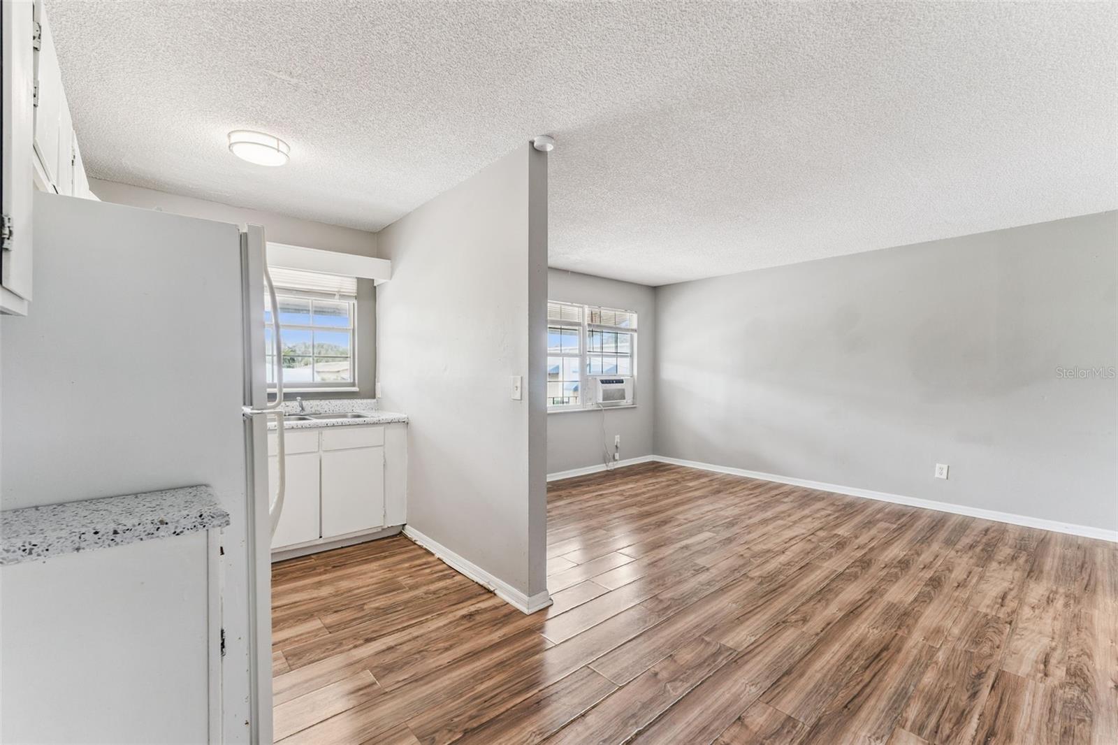 PINE CREST ADD HOLLY HILL - Residential Lease