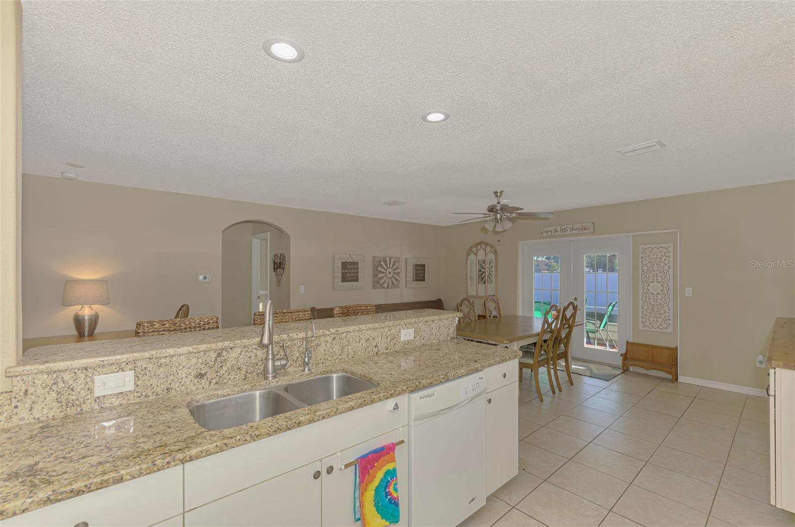 SOUTH VENICE - Residential