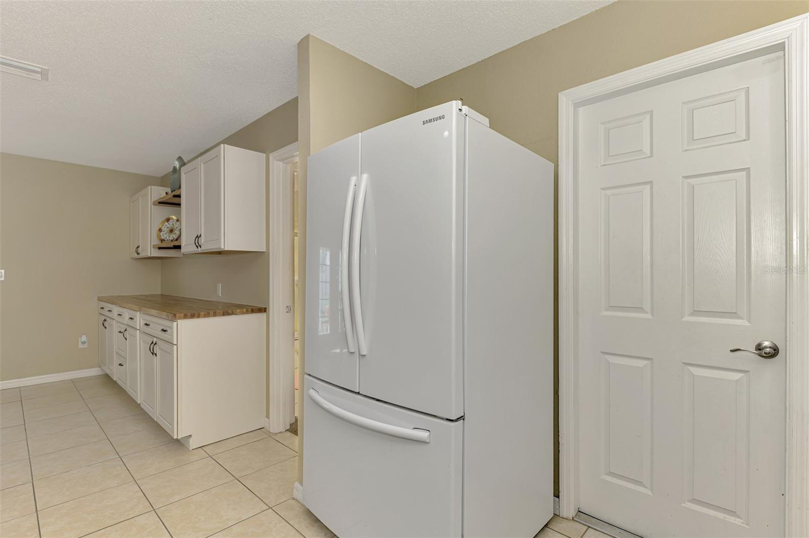 SOUTH VENICE - Residential