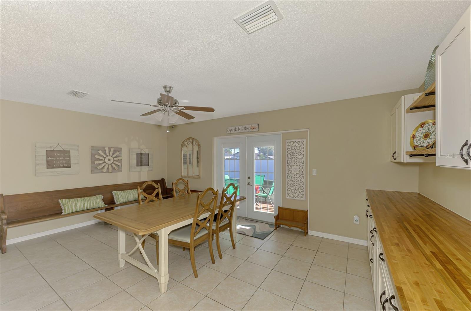 SOUTH VENICE - Residential