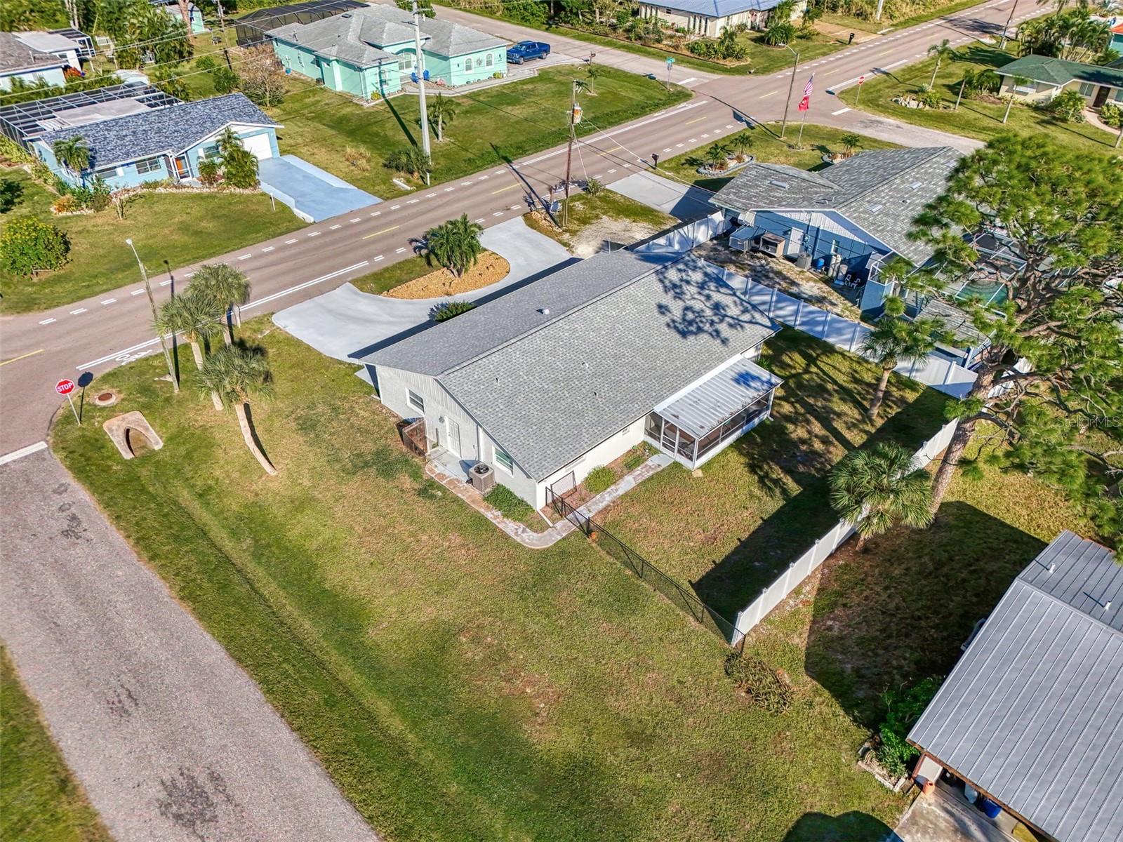 SOUTH VENICE - Residential