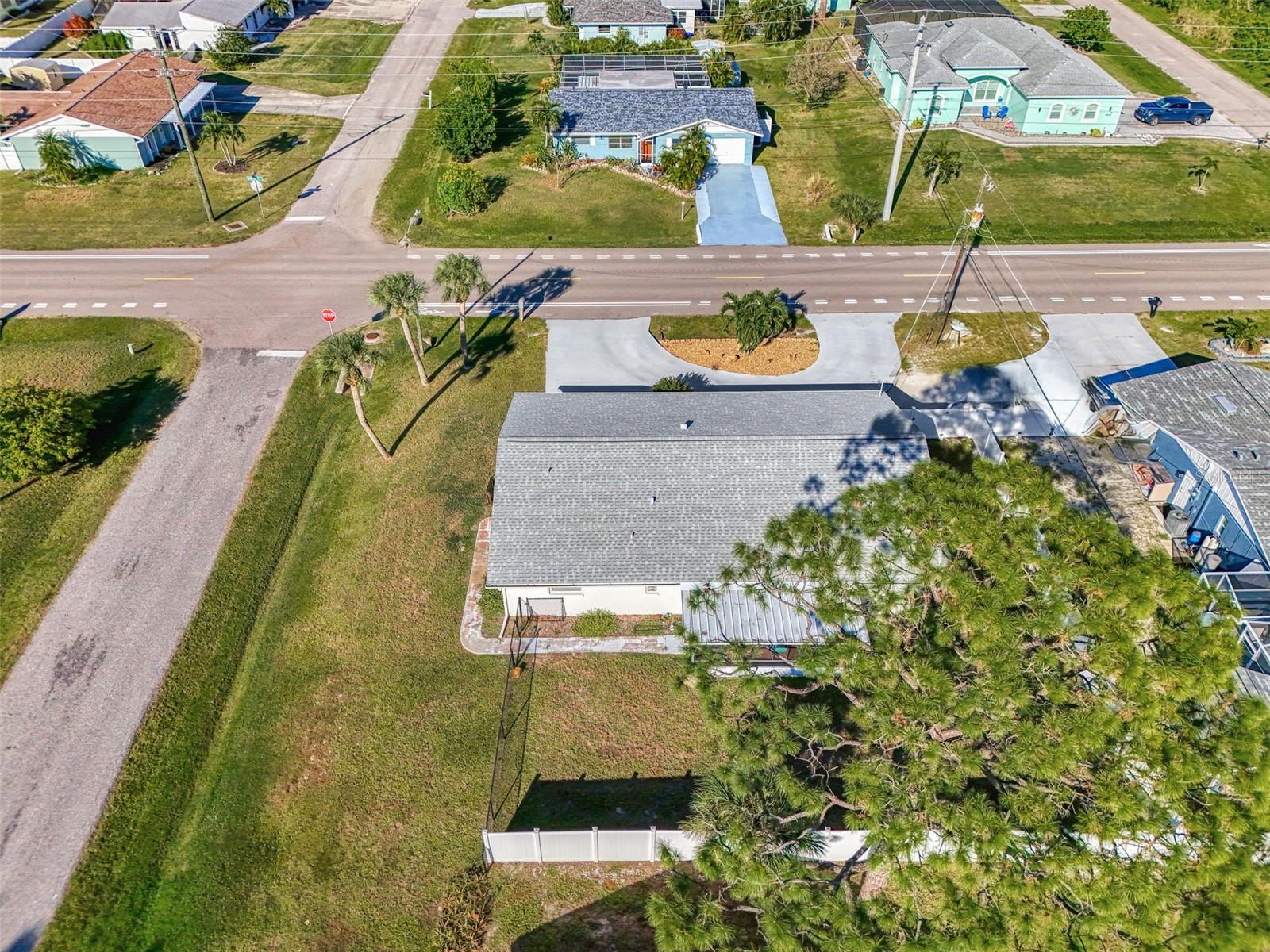 SOUTH VENICE - Residential