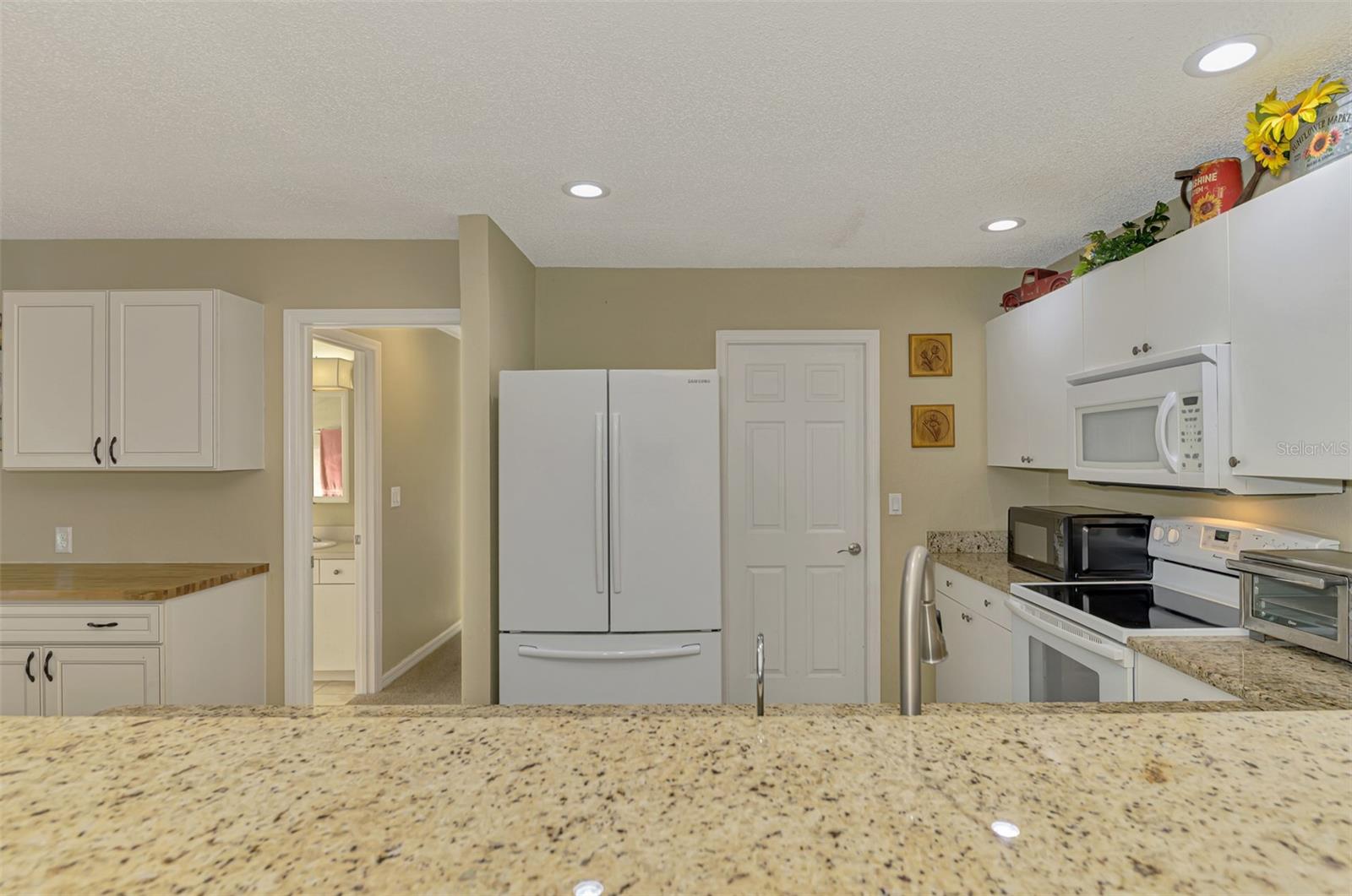 SOUTH VENICE - Residential