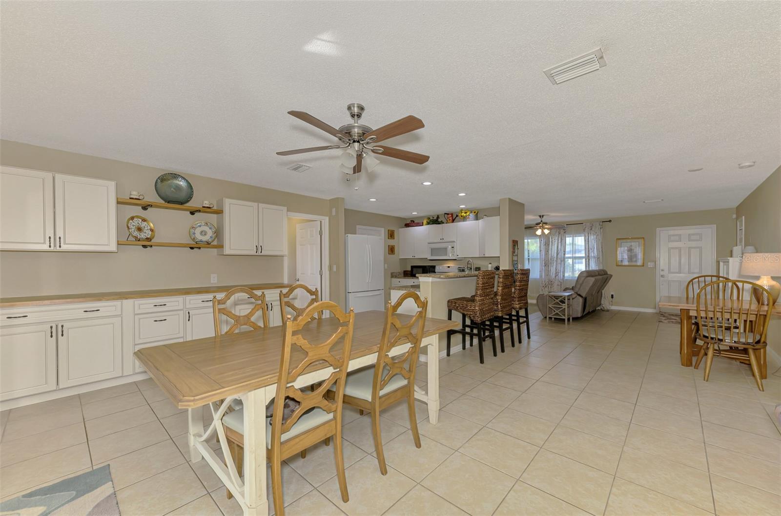 SOUTH VENICE - Residential