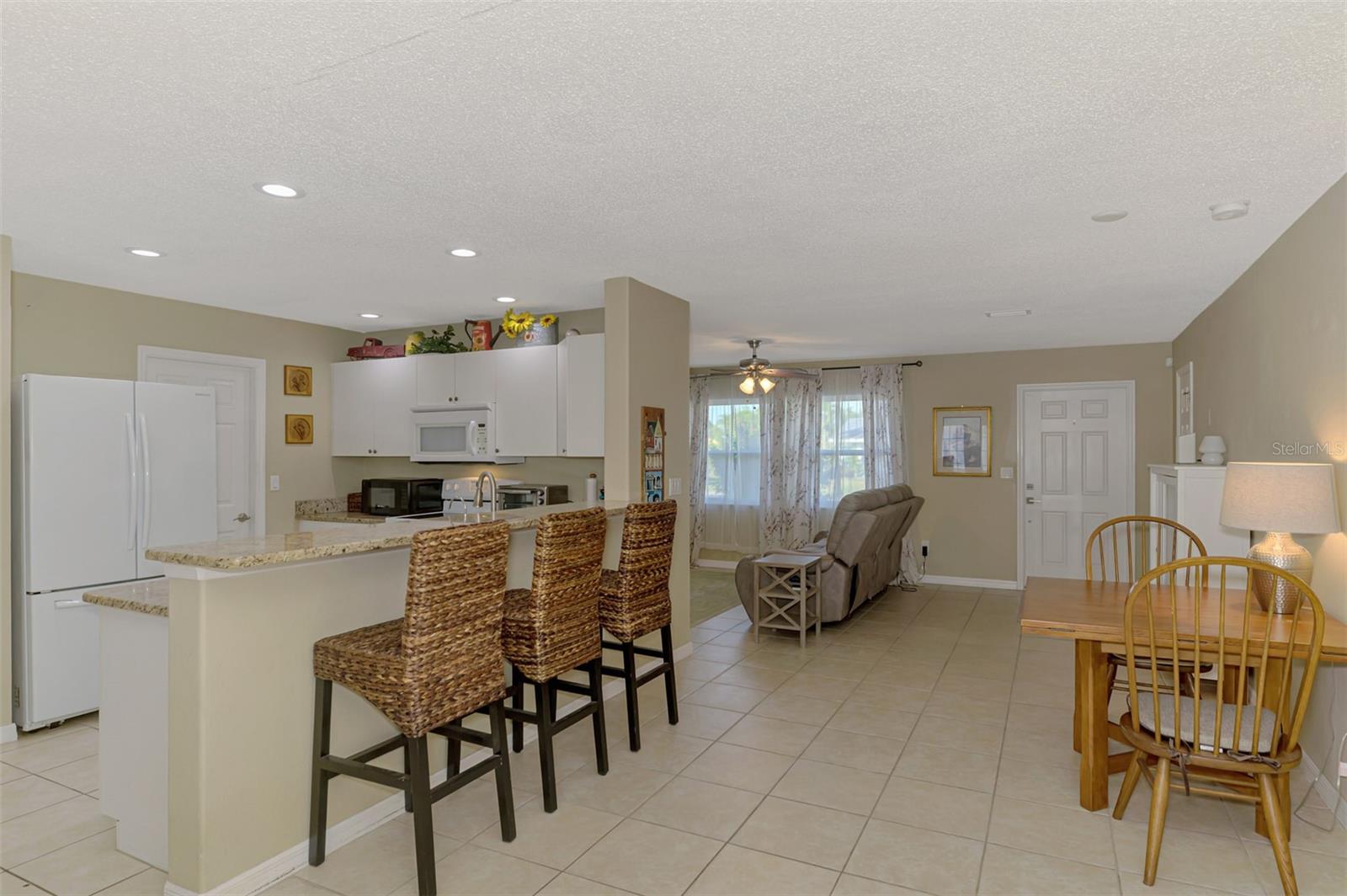 SOUTH VENICE - Residential