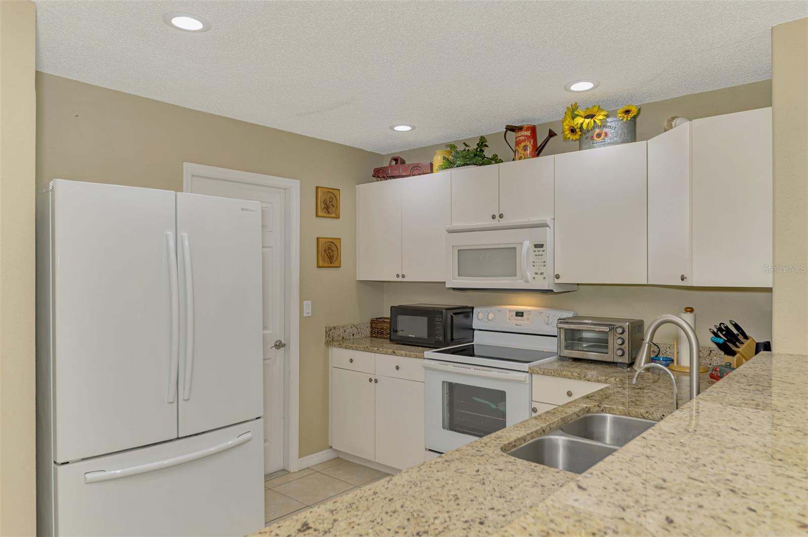 SOUTH VENICE - Residential