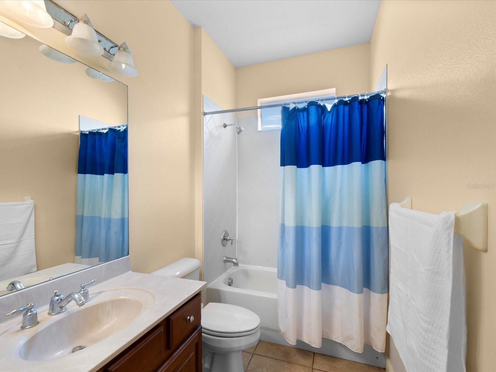 CHAMPIONS CLUB - Residential