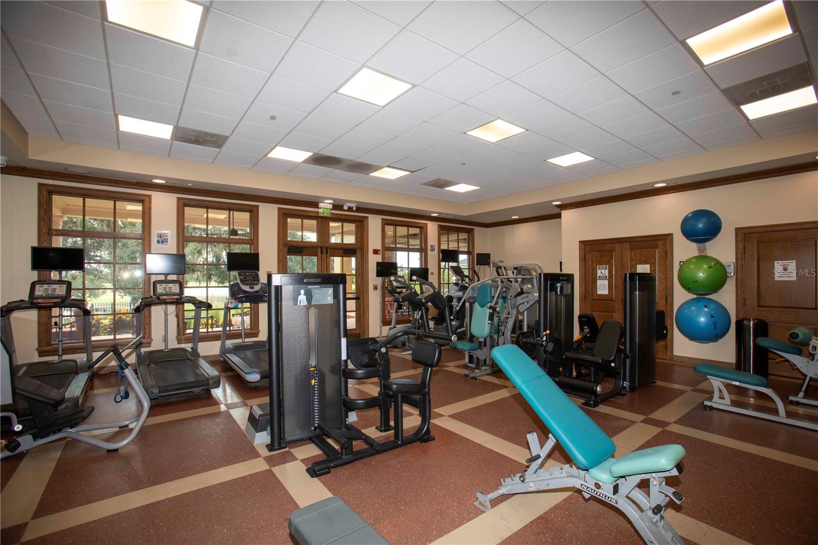 CIELO AT CHAMPIONS CLUB - Residential