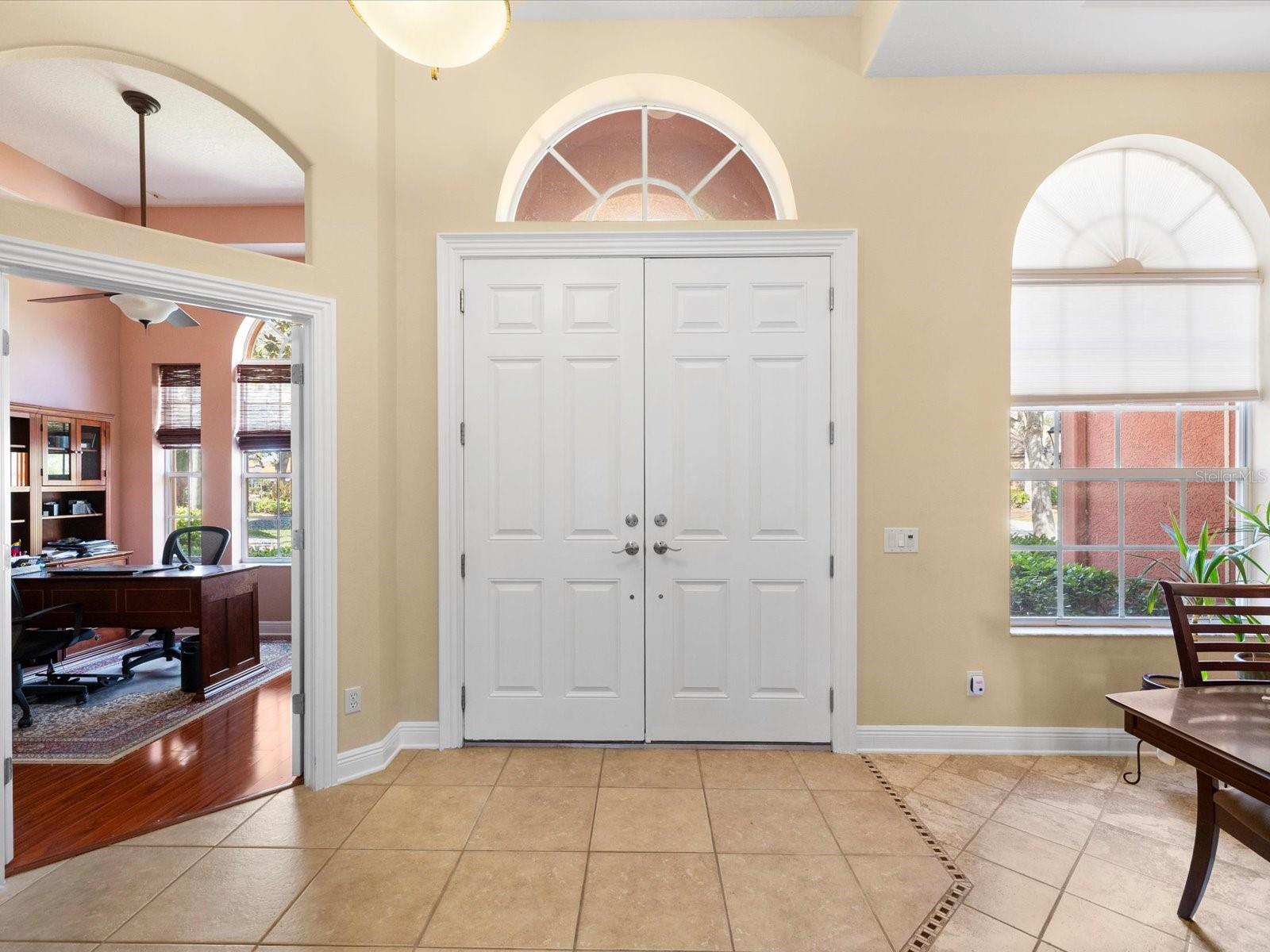 CHAMPIONS CLUB - Residential