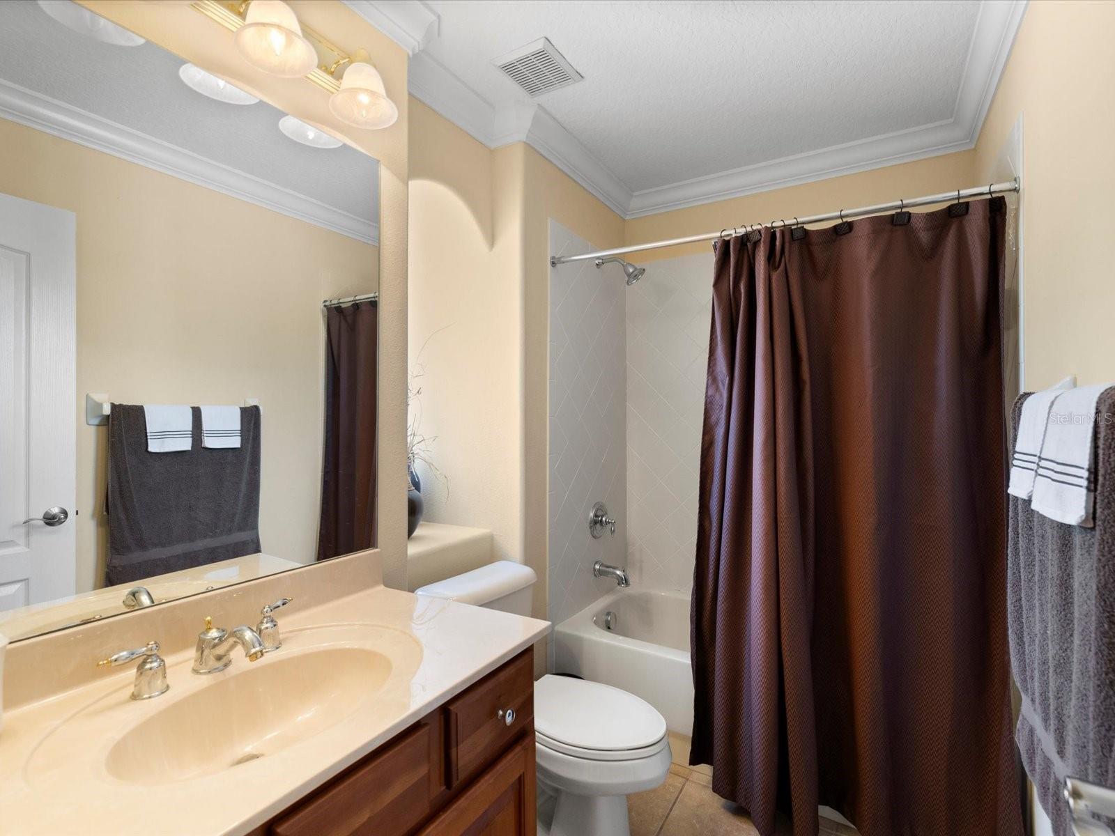 CHAMPIONS CLUB - Residential