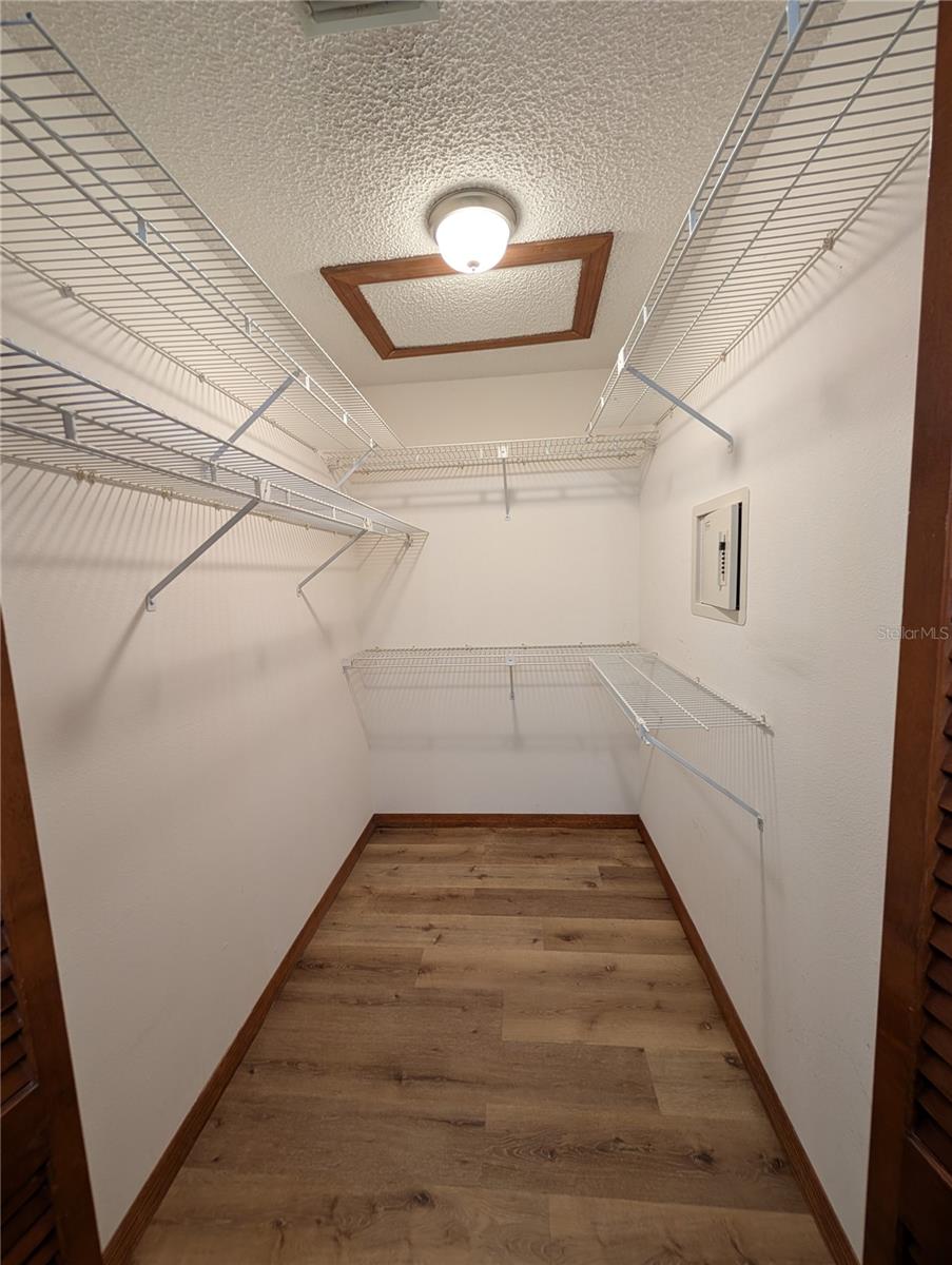 GREENBROOK ESTATES - Residential Lease