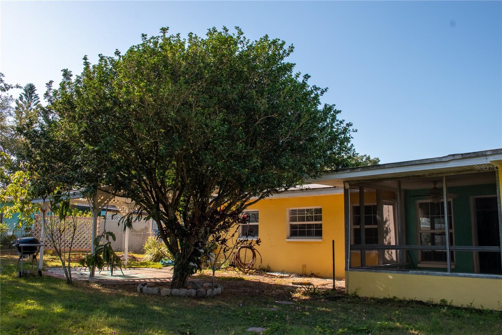 VIRGINIA GROVES ESTATES 1ST ADD - Residential