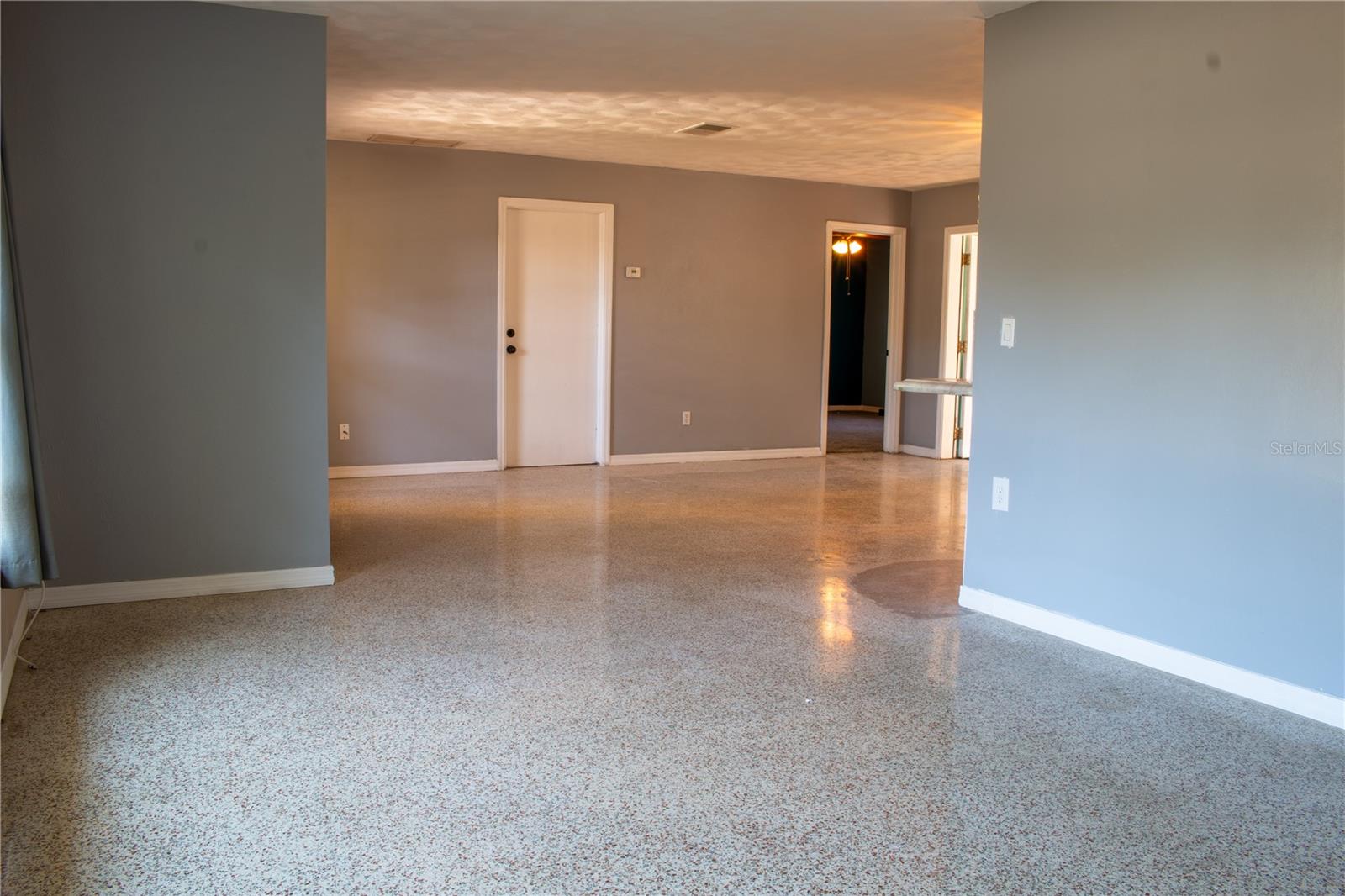 VIRGINIA GROVES ESTATES 1ST ADD - Residential