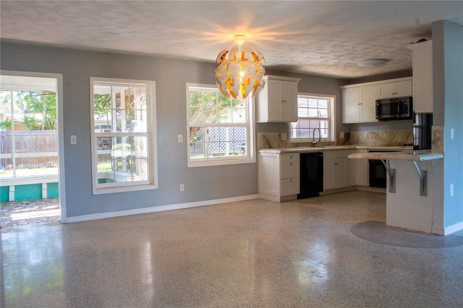 VIRGINIA GROVES ESTATES 1ST ADD - Residential