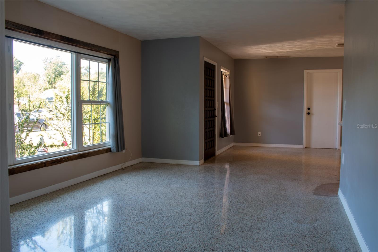 VIRGINIA GROVES ESTATES 1ST ADD - Residential