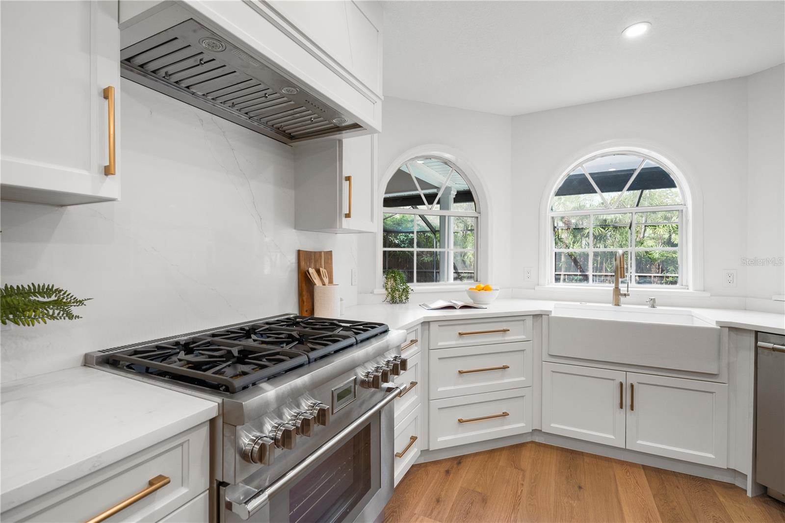 BELLEAIR ESTATES - Residential