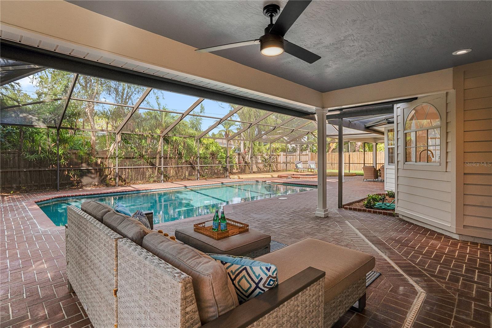 BELLEAIR ESTATES - Residential