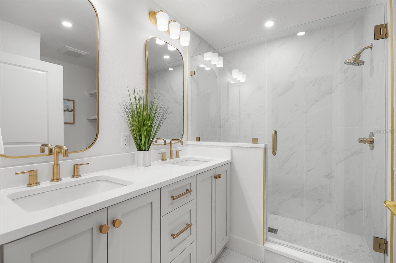 BELLEAIR ESTATES - Residential