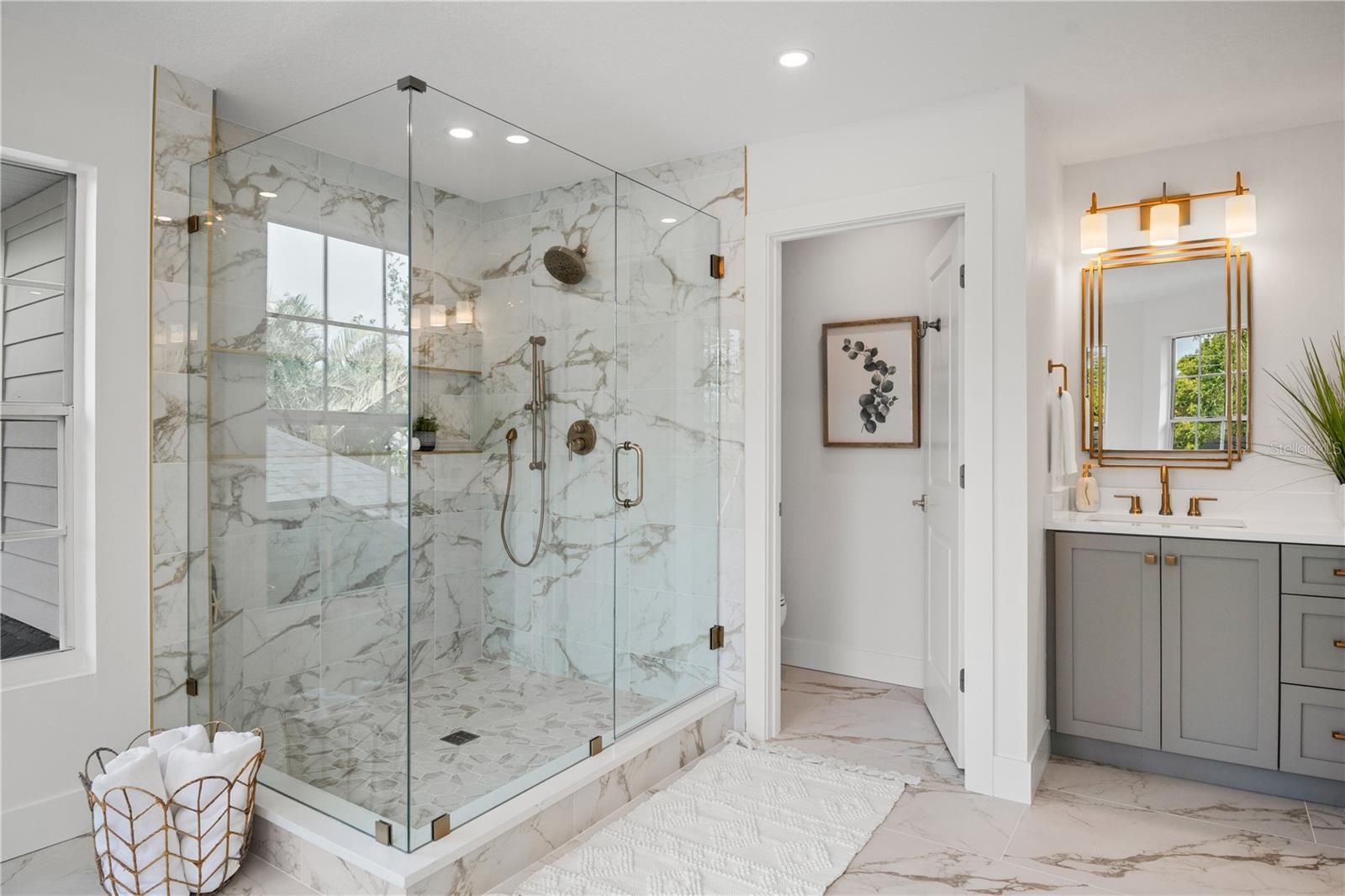 BELLEAIR ESTATES - Residential